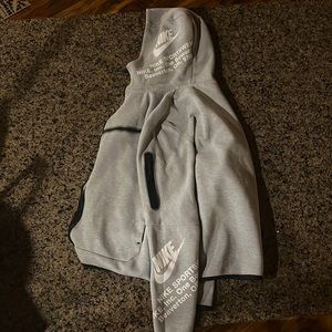 Nike men’s tech fleece zip up